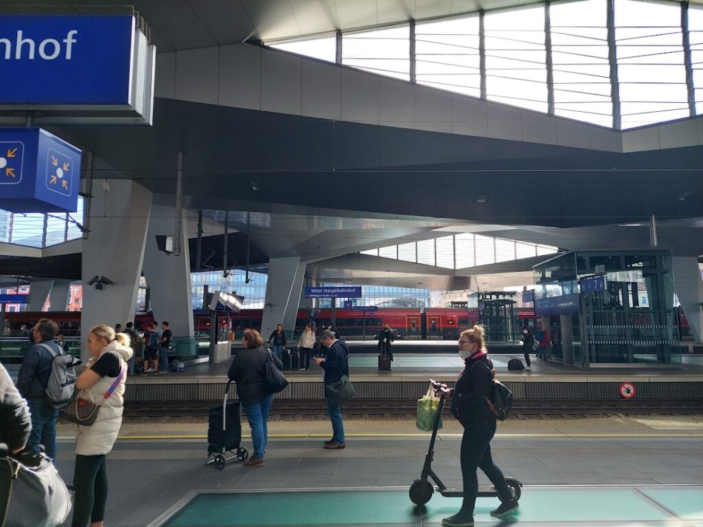 ドイツでの電車のチケットの購入方法を4つ紹介！